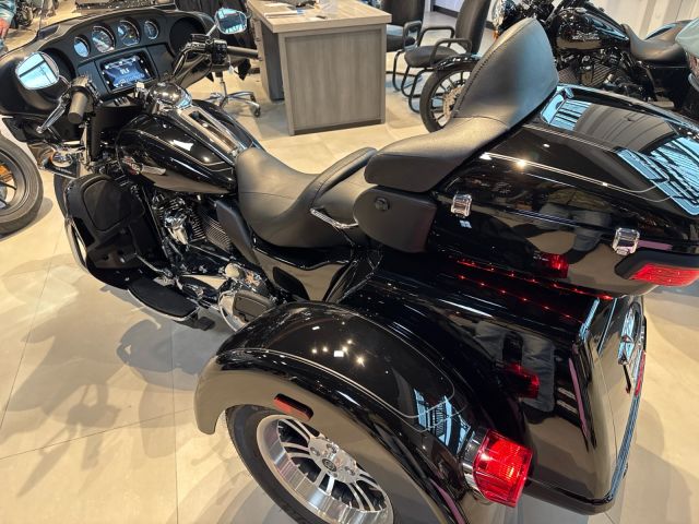 2024 Harley Davidson TRI GLIDE Ultra New 4-stroke Trike for sell  2
