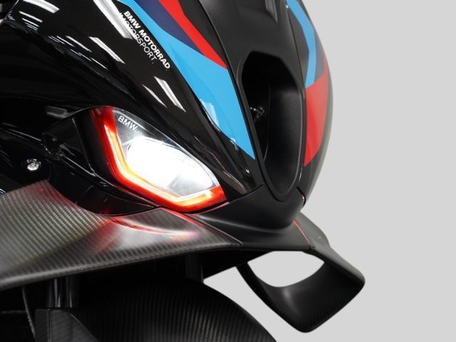 2026 BMW M 1000 RR 5